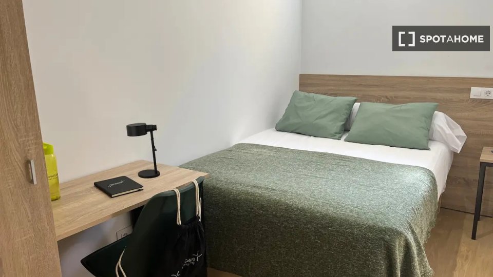 Double room Madrid, 10 beds — photo 14