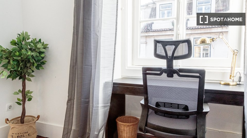 Double room Lisbon, 10 beds — photo 1