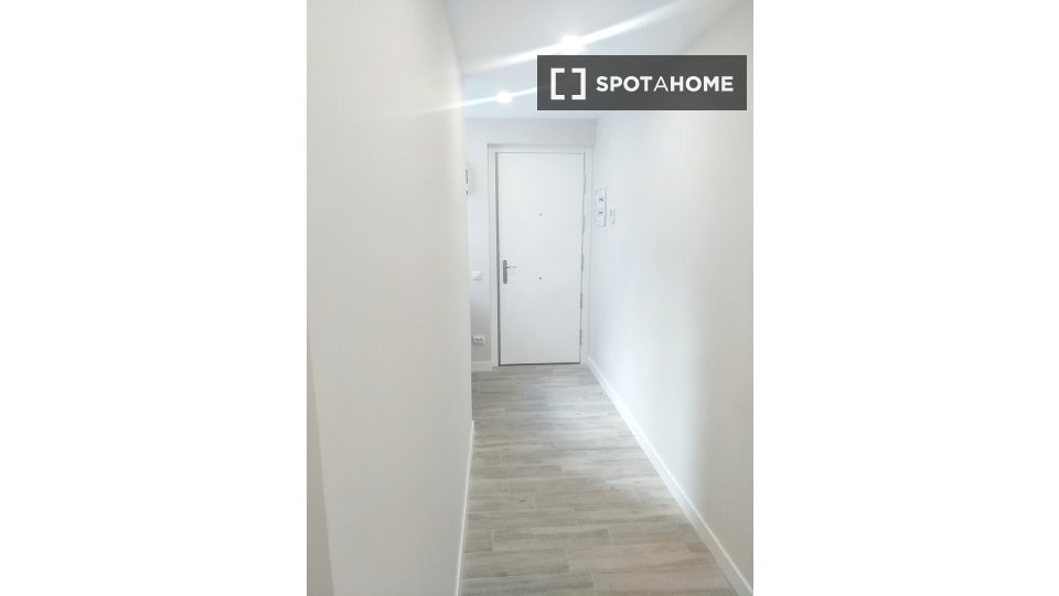 Habitación doble Madrid, 5 habitaciones, 100m² — foto 3