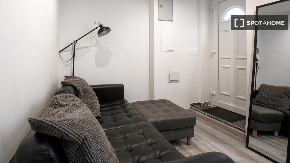 Apartment Lisbon, 1 bed — photo 6