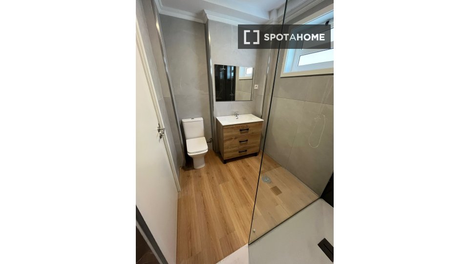 Double room Porto, 4 beds, 120m² — photo 4