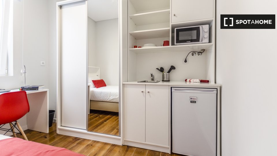 Apartment Lisbon, 4 beds — photo 2