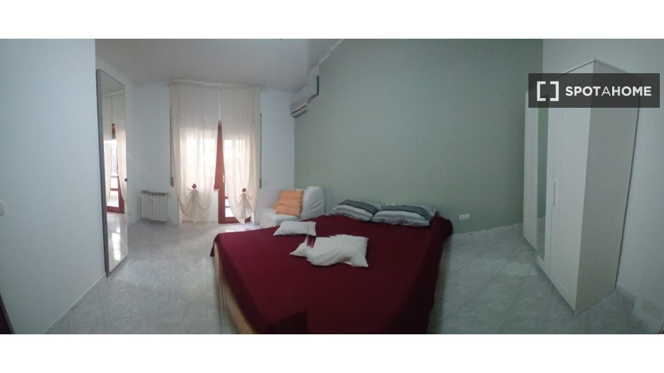 Double room Rome, 3 beds, 75m² — photo 62