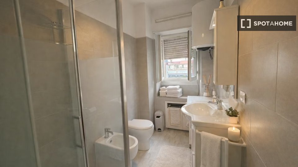Double room Milan, 3 beds, 120m² — photo 7