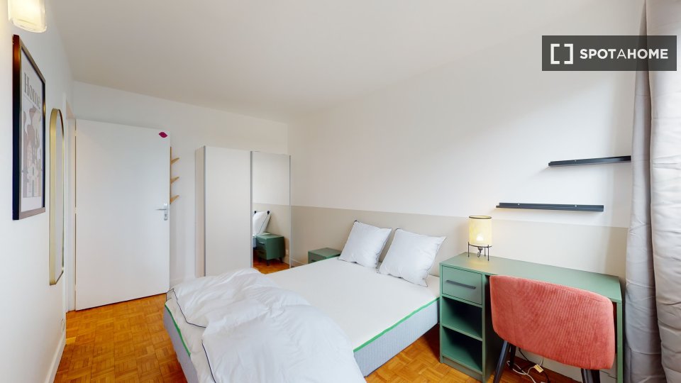 Double room Paris, 18 beds — photo 2