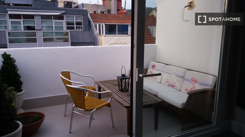 Double room Bilbao, 1 bed, 80m² — photo 4