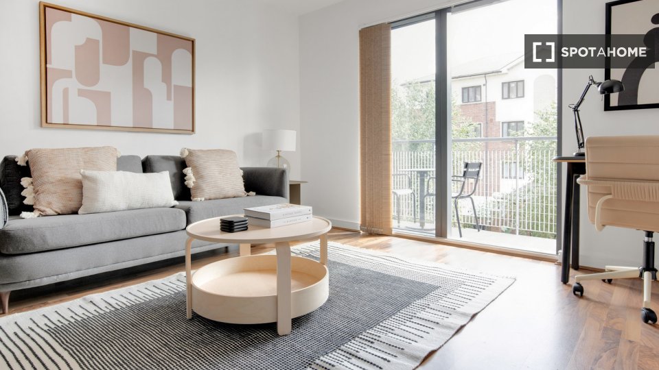 Apartment London, 2 beds — photo 4