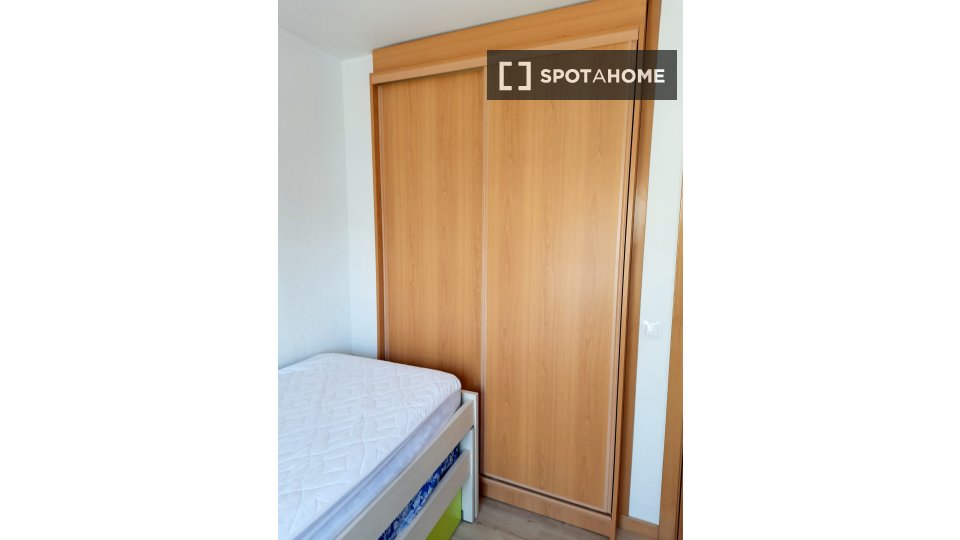 Double room Madrid, 4 beds, 90m² — photo 39