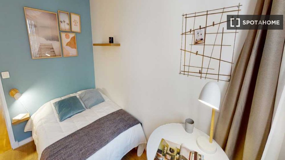 Double room Paris, 4 beds, 70m² — photo 8