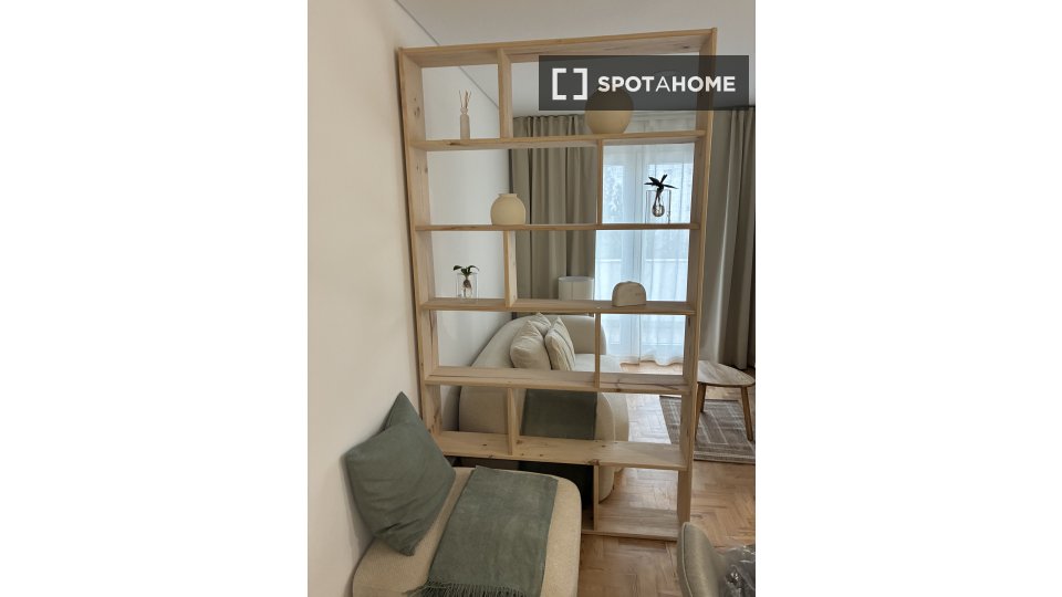 Double room Lisbon, 2 beds, 90m² — photo 10