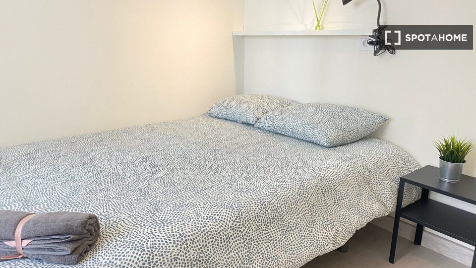 Double room Madrid, 4 beds — photo 15