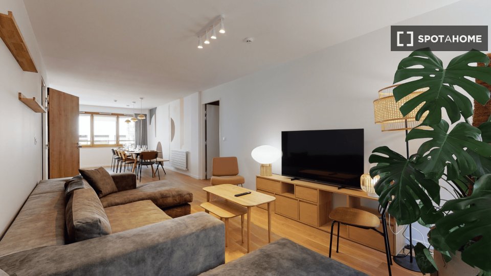 Apartment Paris, 17 beds — photo 17