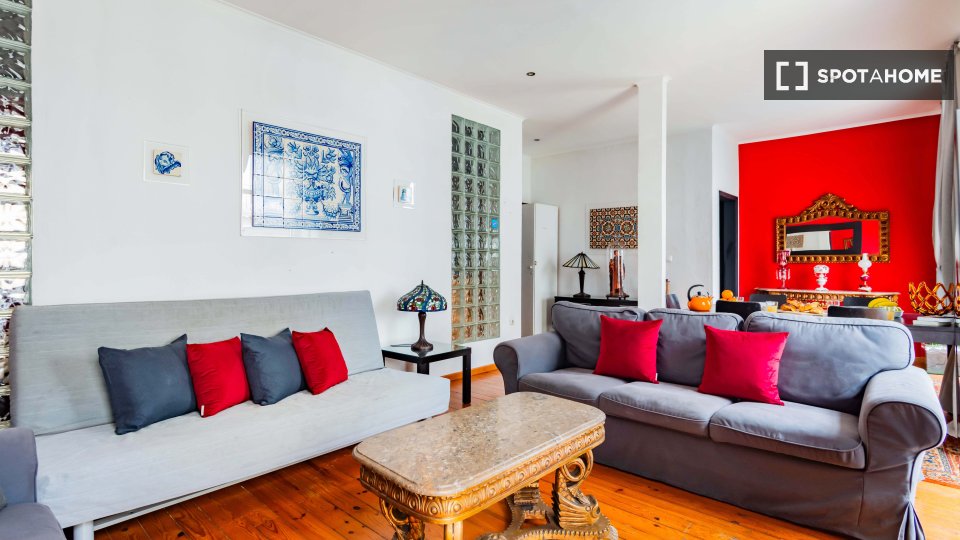 Apartment Lisbon, 2 beds — photo 13