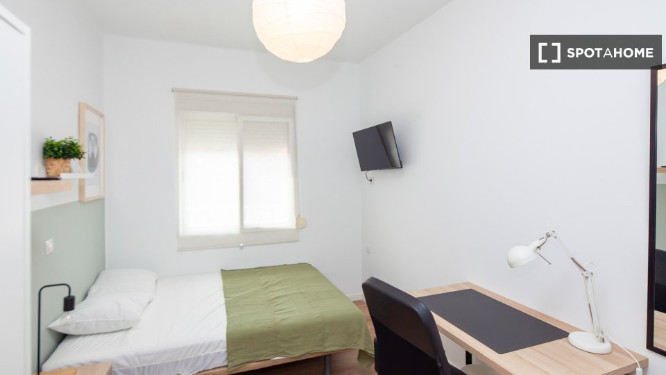 Habitación en piso compartido de 5 habitaciones, La Creu del Grau