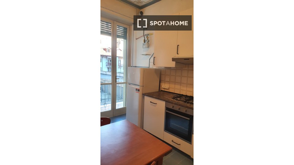 Double room Turin, 6 beds, 182m² — photo 8