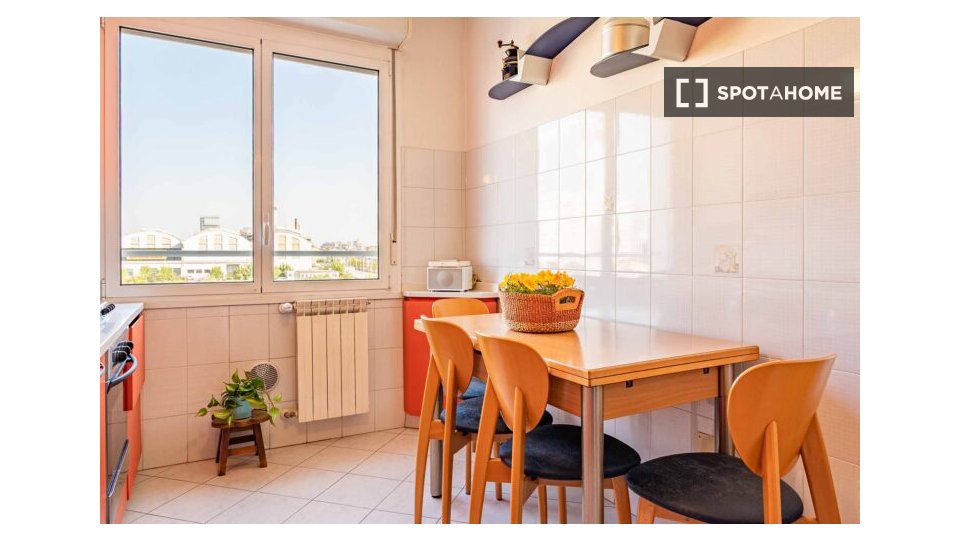 Double room Milan, 4 beds, 80m² — photo 14