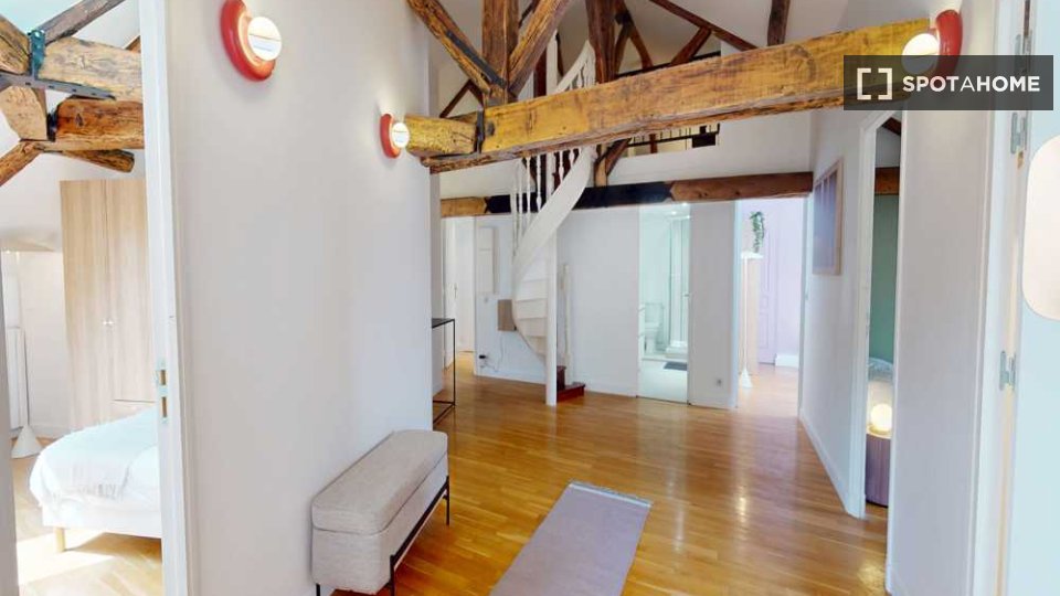 Double room Paris, 7 beds, 160m² — photo 17