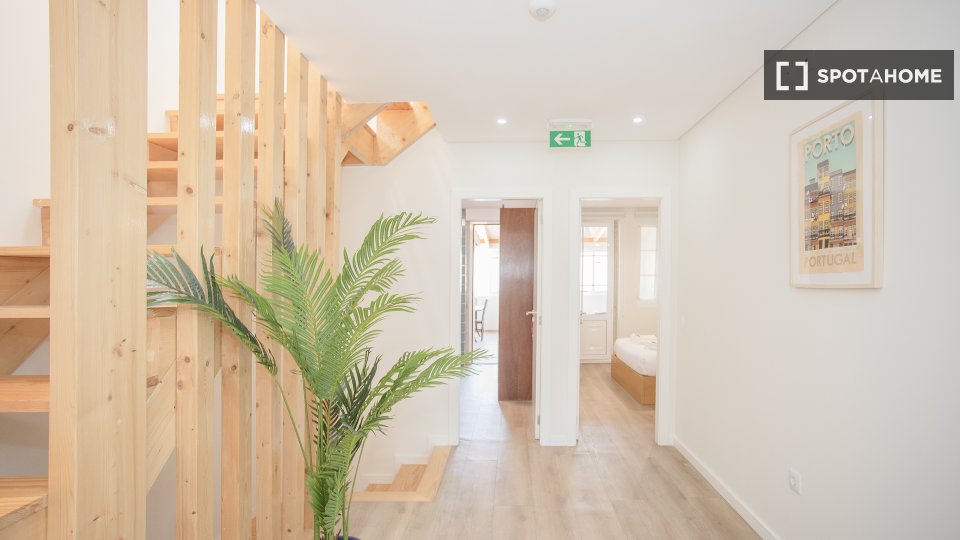 Apartment Porto, 6 beds, 135m² — photo 3