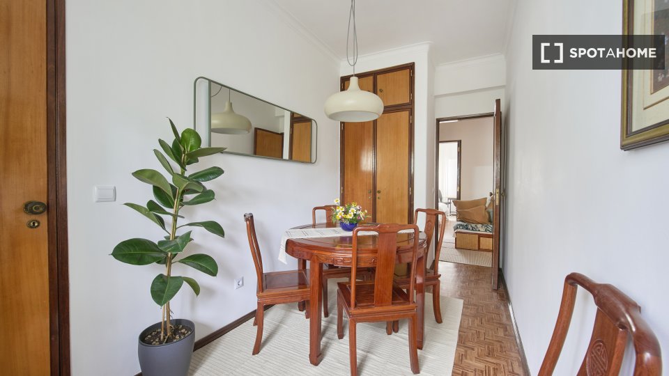 Double room Lisbon, 4 beds — photo 1