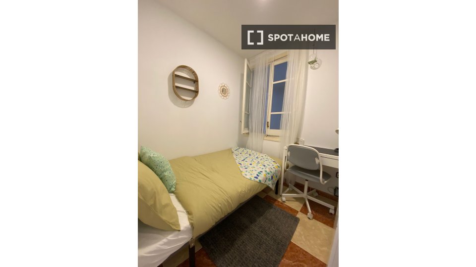 Double room Madrid, 4 beds — photo 4