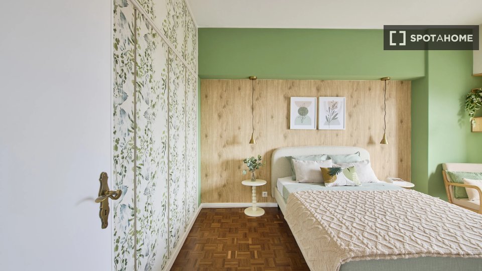 Double room Lisbon, 9 beds — photo 11
