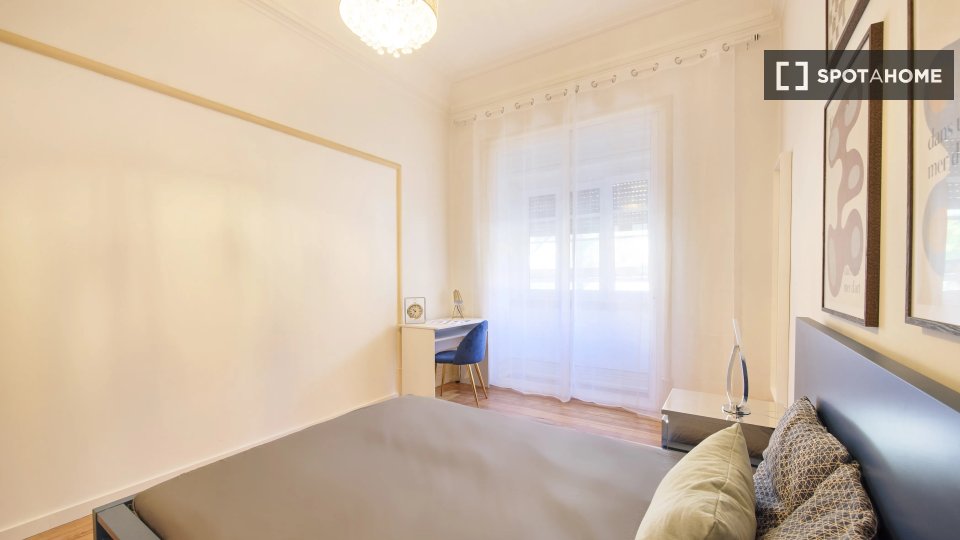 Double room Lisbon, 9 beds — photo 4