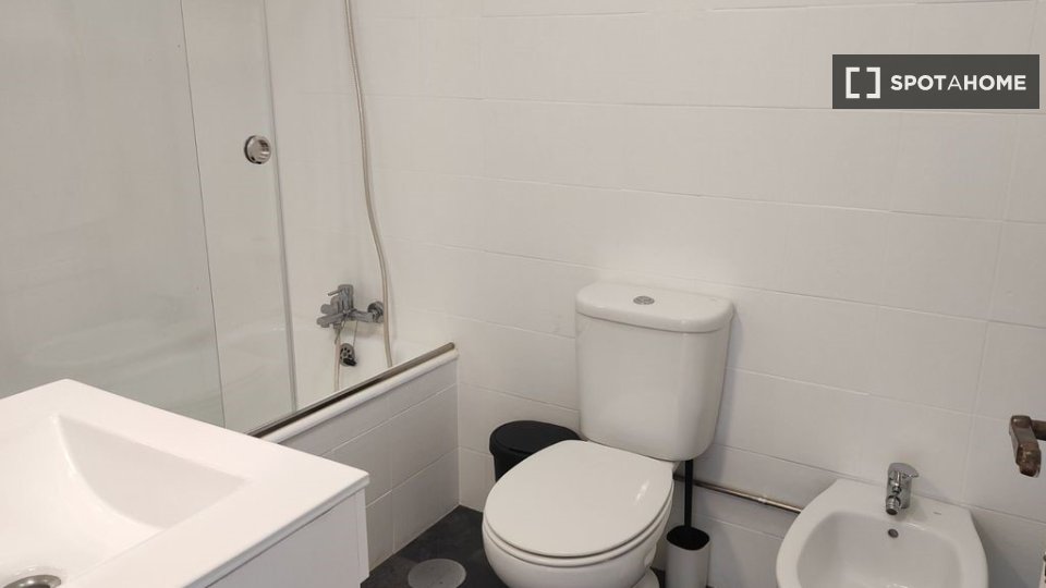 Double room Porto, 4 beds, 100m² — photo 14