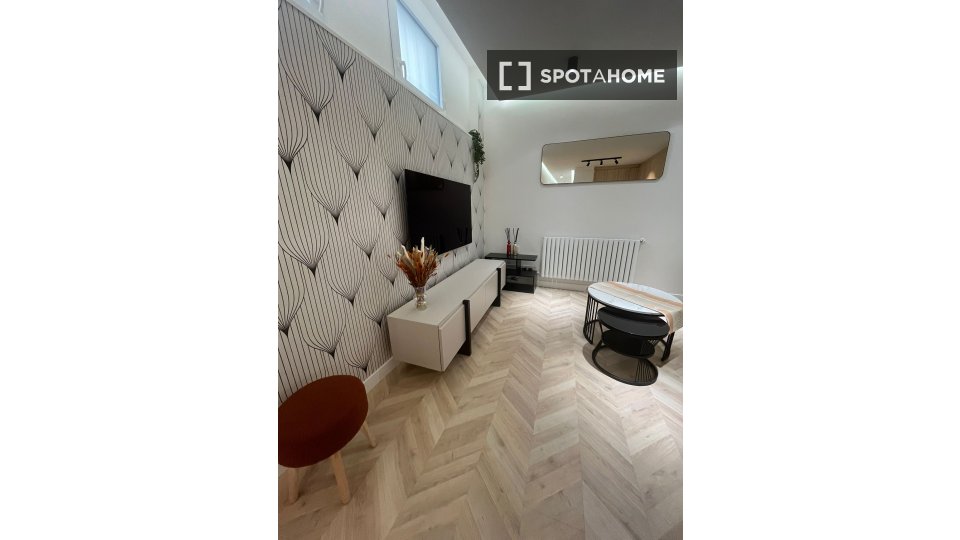 Apartment Madrid, 2 beds, 80m² — photo 12