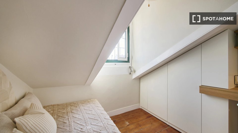 Double room Lisbon, 7 beds — photo 15