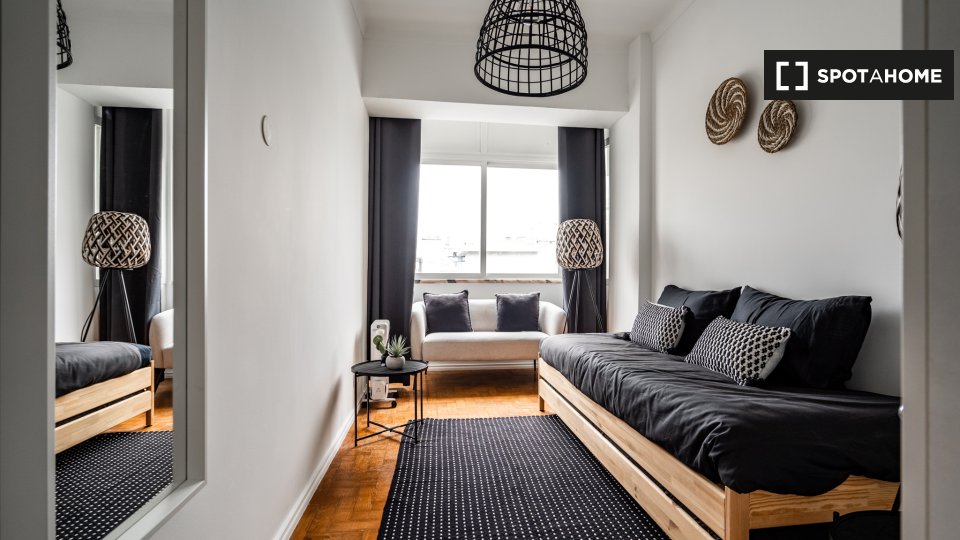 Apartment Lisbon, 2 beds — photo 11