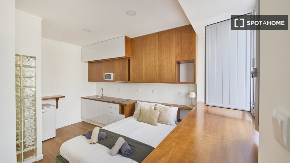 Apartment Lisbon, 1 bed — photo 15