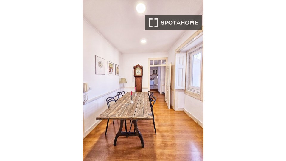 Apartment Lisbon, 2 beds, 100m² — photo 13
