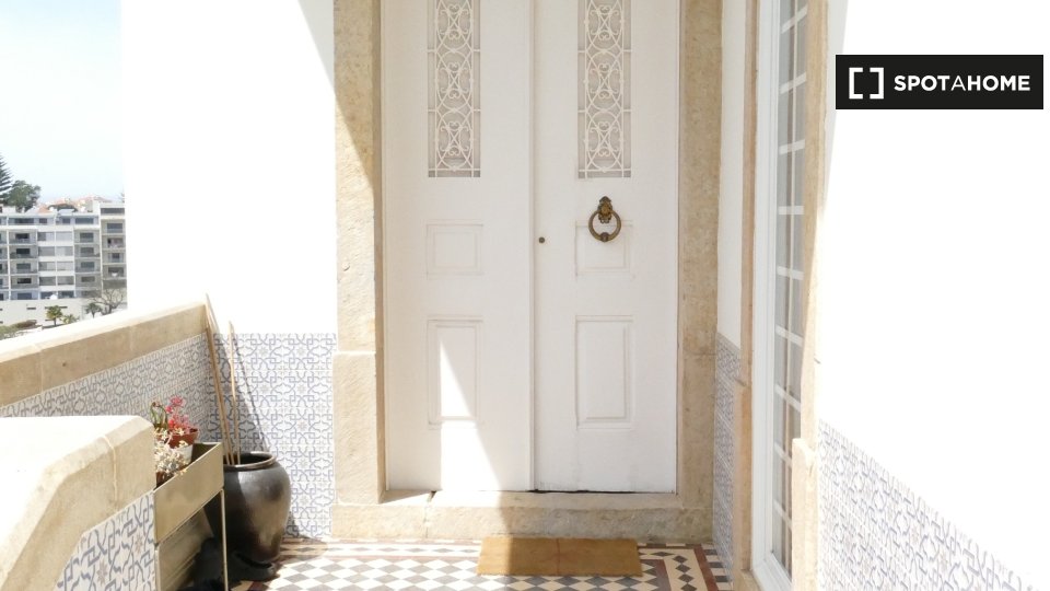 Apartment Lisbon, 3 beds, 150m² — photo 12