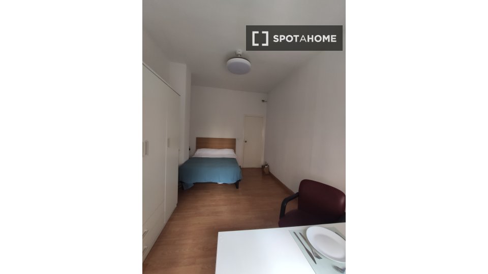 Double room Murcia, 5 beds, 132m² — photo 1