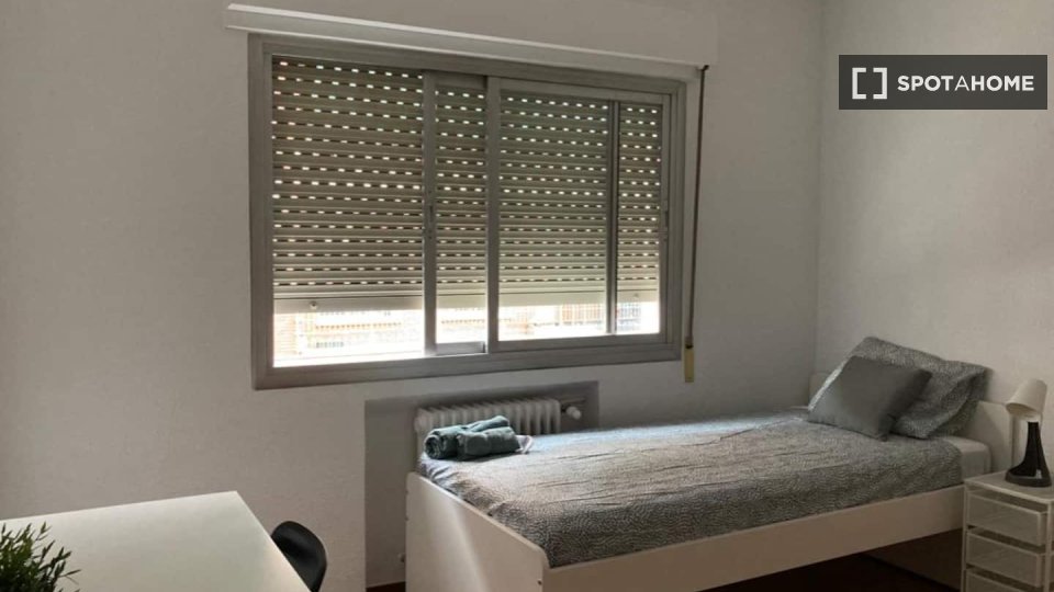 Double room Madrid, 4 beds — photo 6