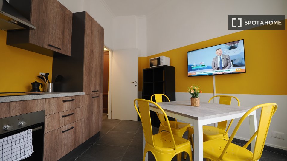 Double room Turin, 2 beds — photo 8