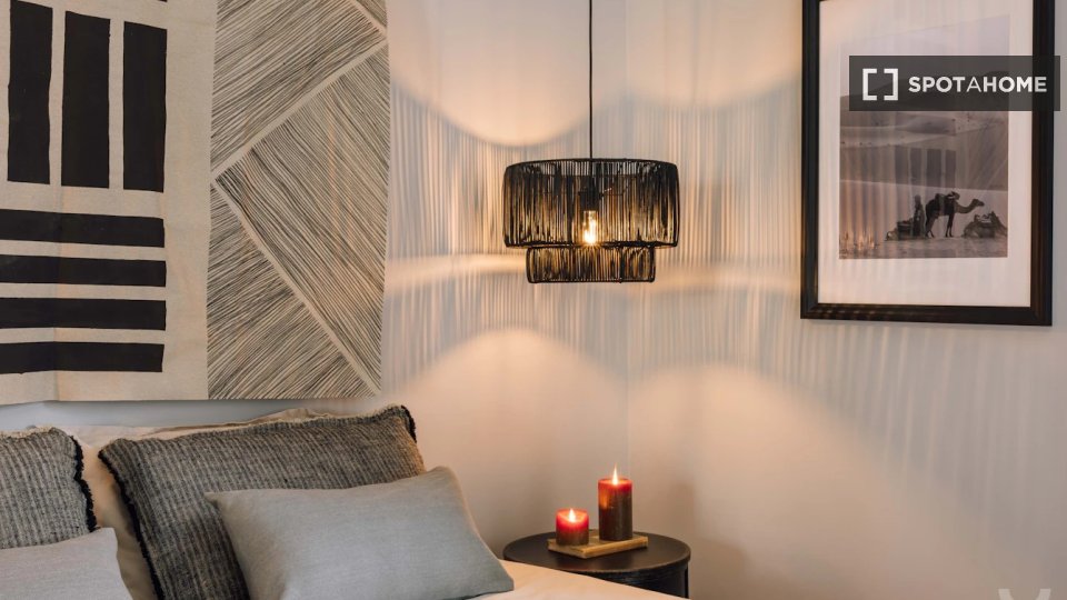 Apartment Lisbon, 2 beds, 66m² — photo 15