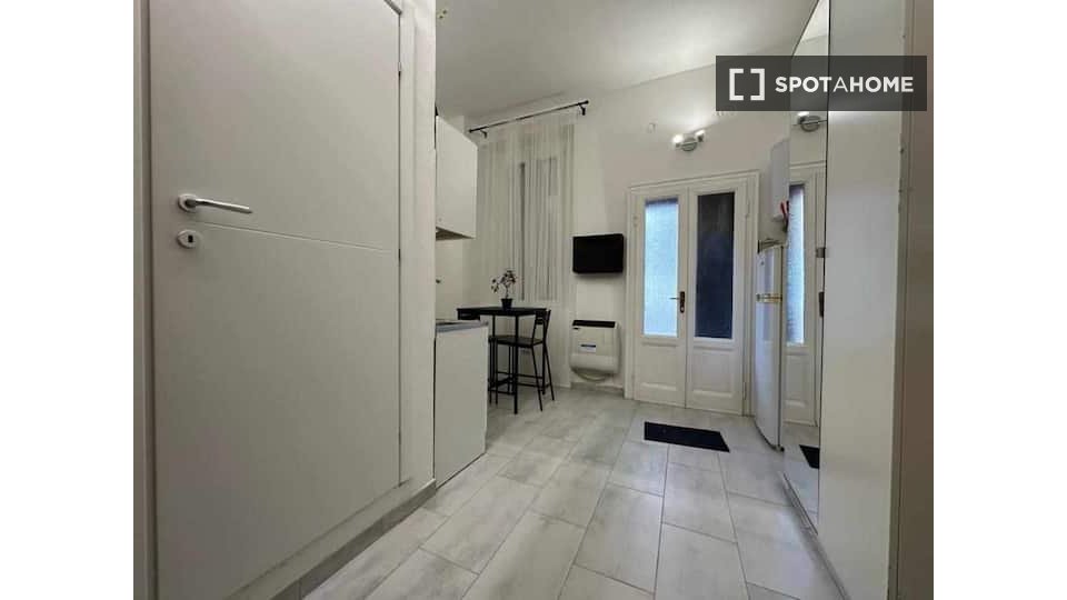 Apartment mono Milan — photo 8