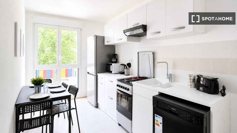 Chambre double Paris, 4 chambres — photo 39