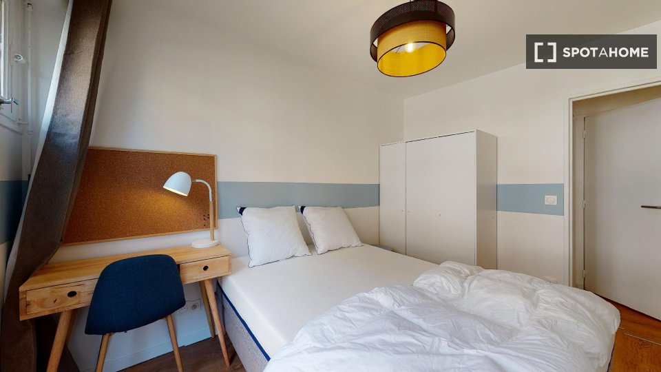 Double room Paris, 4 beds — photo 13