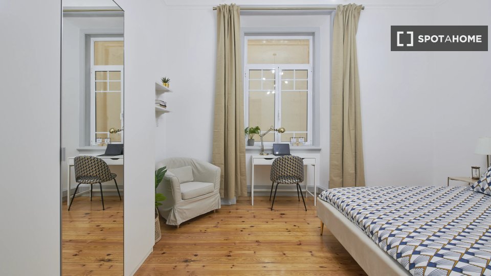 Double room Lisbon, 10 beds — photo 12
