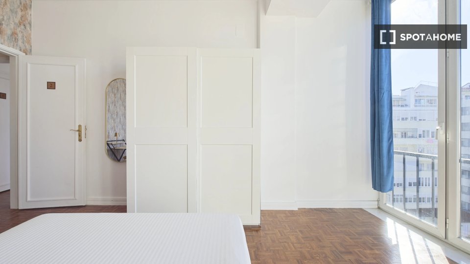 Double room Lisbon, 7 beds — photo 14