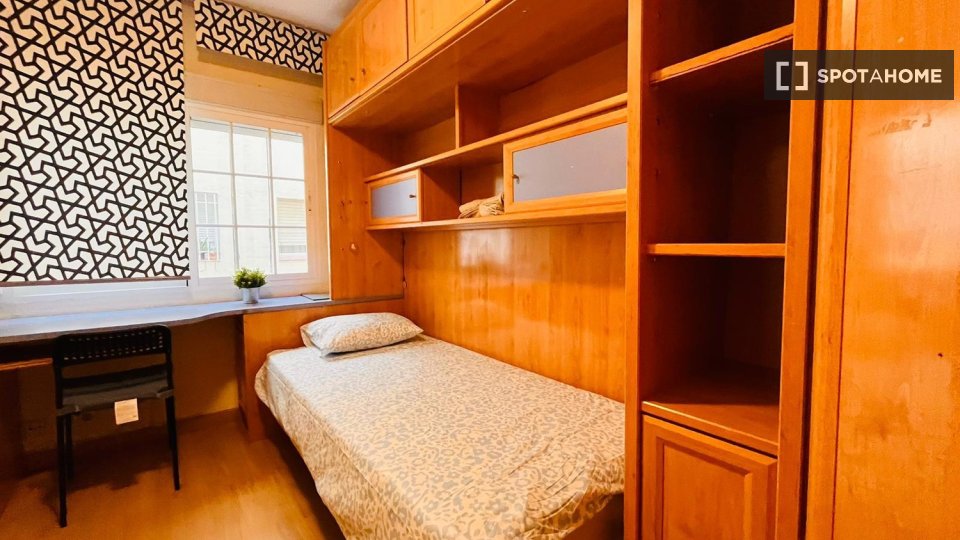 Chambre double Madrid, 4 chambres — photo 11