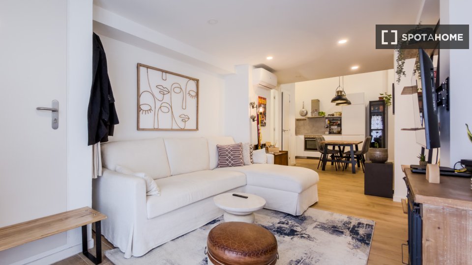 Apartment Barcelona, 3 beds, 105m² — photo 30