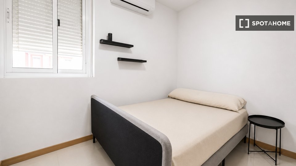 Apartment Madrid, 4 beds, 100m² — photo 7