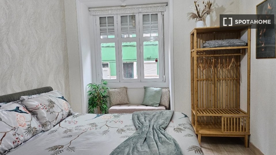 Double room Lisbon, 1 bed, 120m² — photo 10