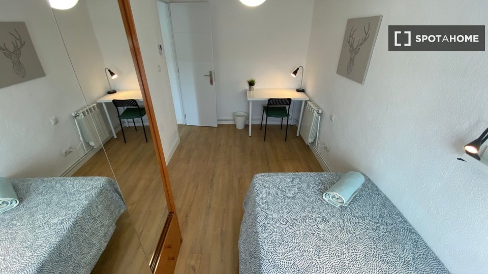 Double room Madrid, 4 beds — photo 16