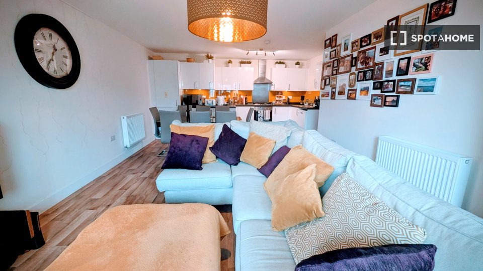 Apartment London, 2 beds — photo 11