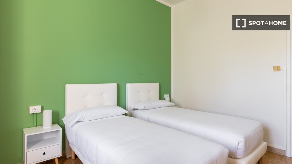 Apartment Bologna, 2 beds — photo 17