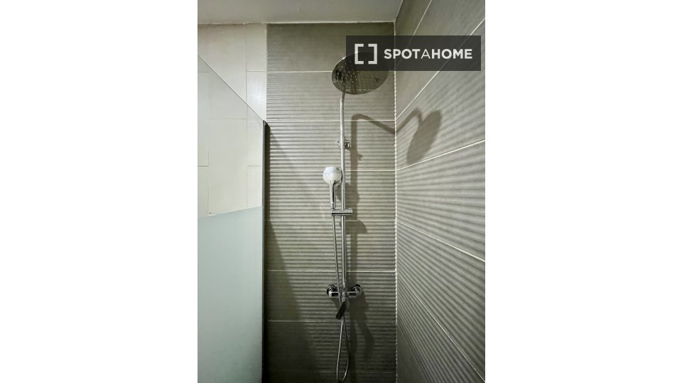 Apartment Porto, 2 beds, 74m² — photo 15